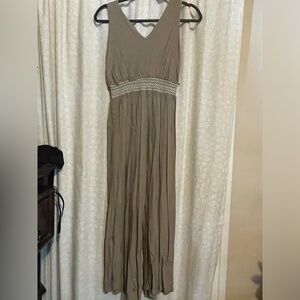 Elegant olive green jumpsuit